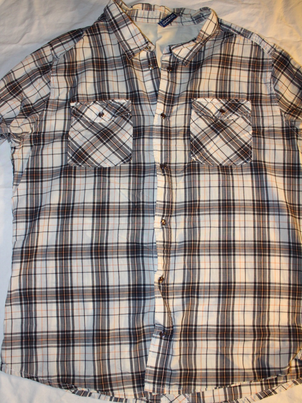 Divided Men's Plaid Button-Down Shirt in White, Blue and Brown
